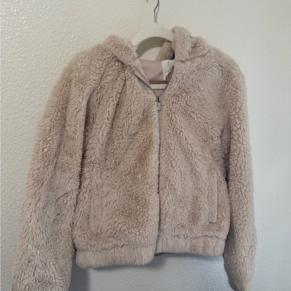 Cozy Cream Women’s Jacket